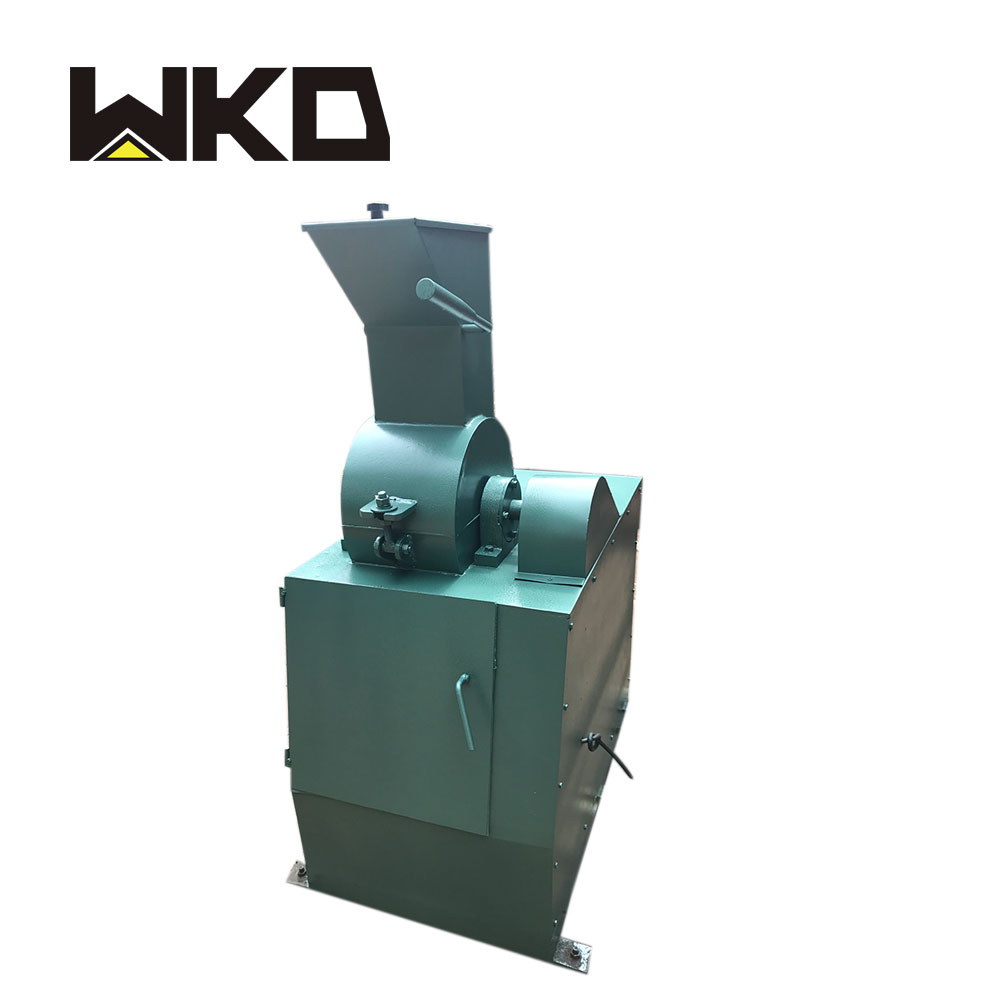 The Introduction of Lab Hammer Crusher with Splitter